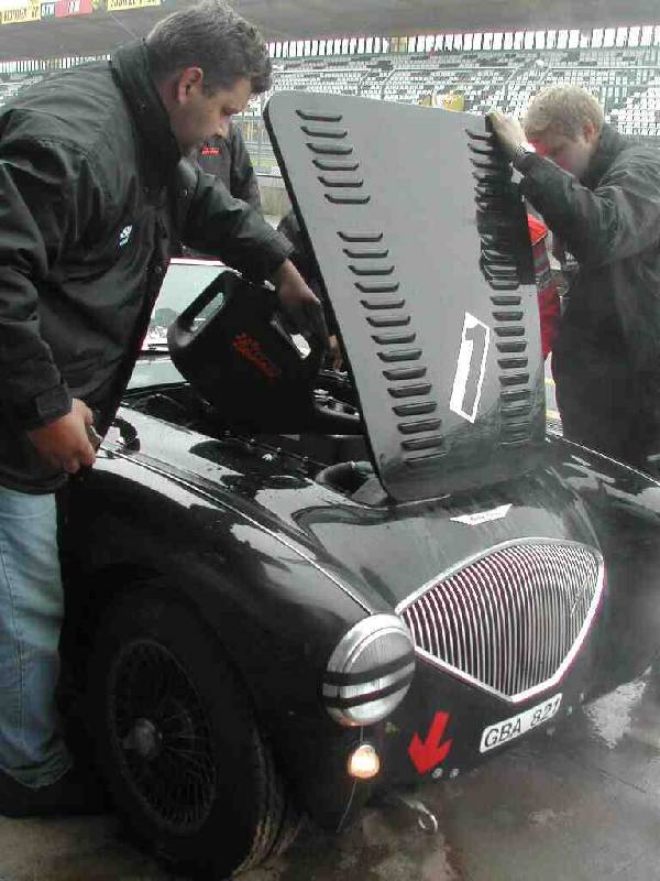 MARTINS RANCH Corvette Vintage Racing green hell stop 